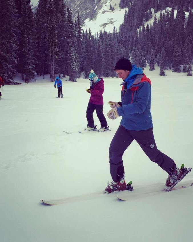 While other folks travelled with their skis, I stayed in my snow shoes. 