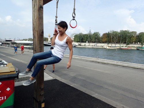 Morning calisthenics along the Seine