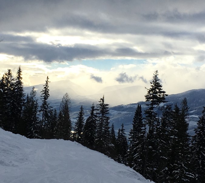 It was difficult to capture how beautiful the mountains in the distance were in this light.