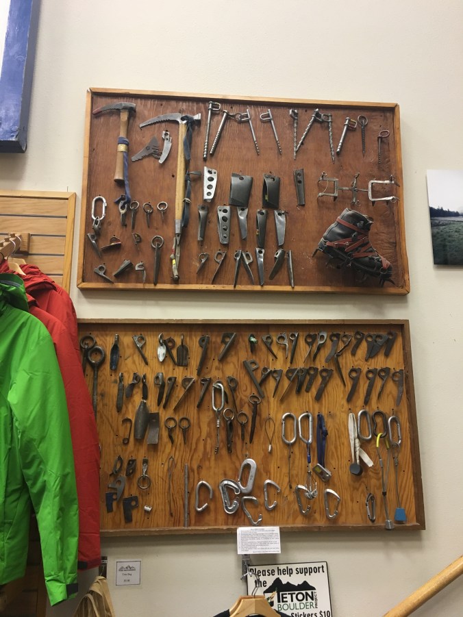 teton-mountaineering-inside-1