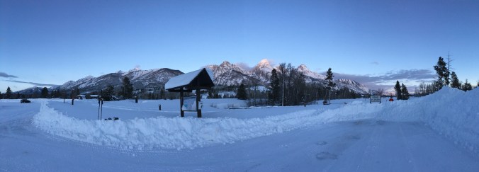trailhead-parking-lot-3